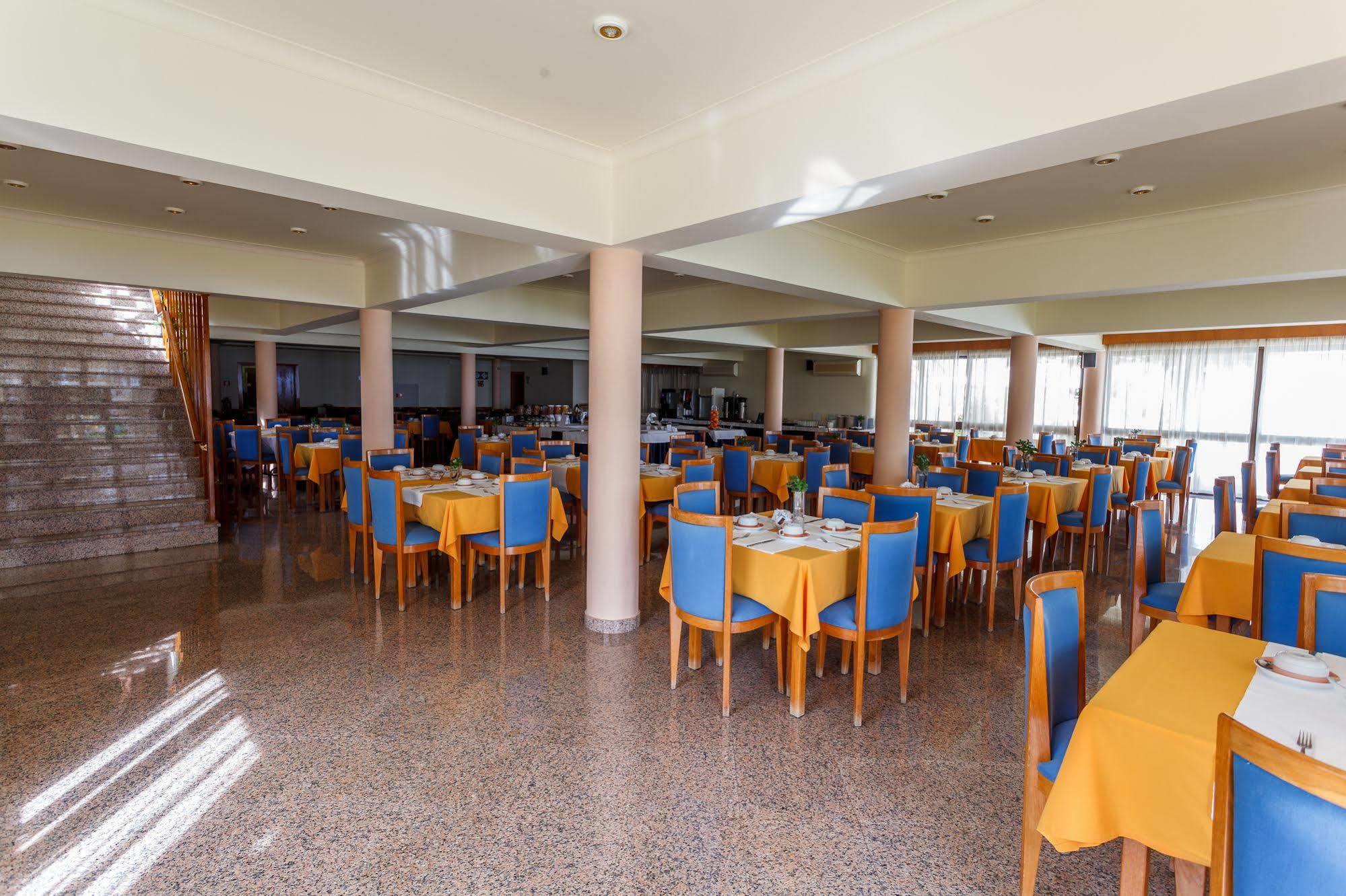 Hotel Sao Jorge Garden 벨라스 외부 사진